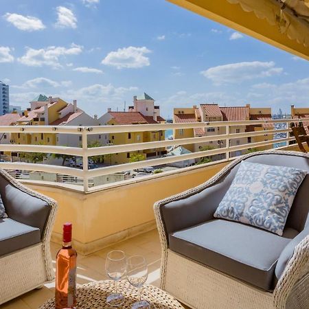 Marina 2Bdr Apartment With Balcony & Pool - 5Min From Beach By Lovelystay كوارتيرا المظهر الخارجي الصورة