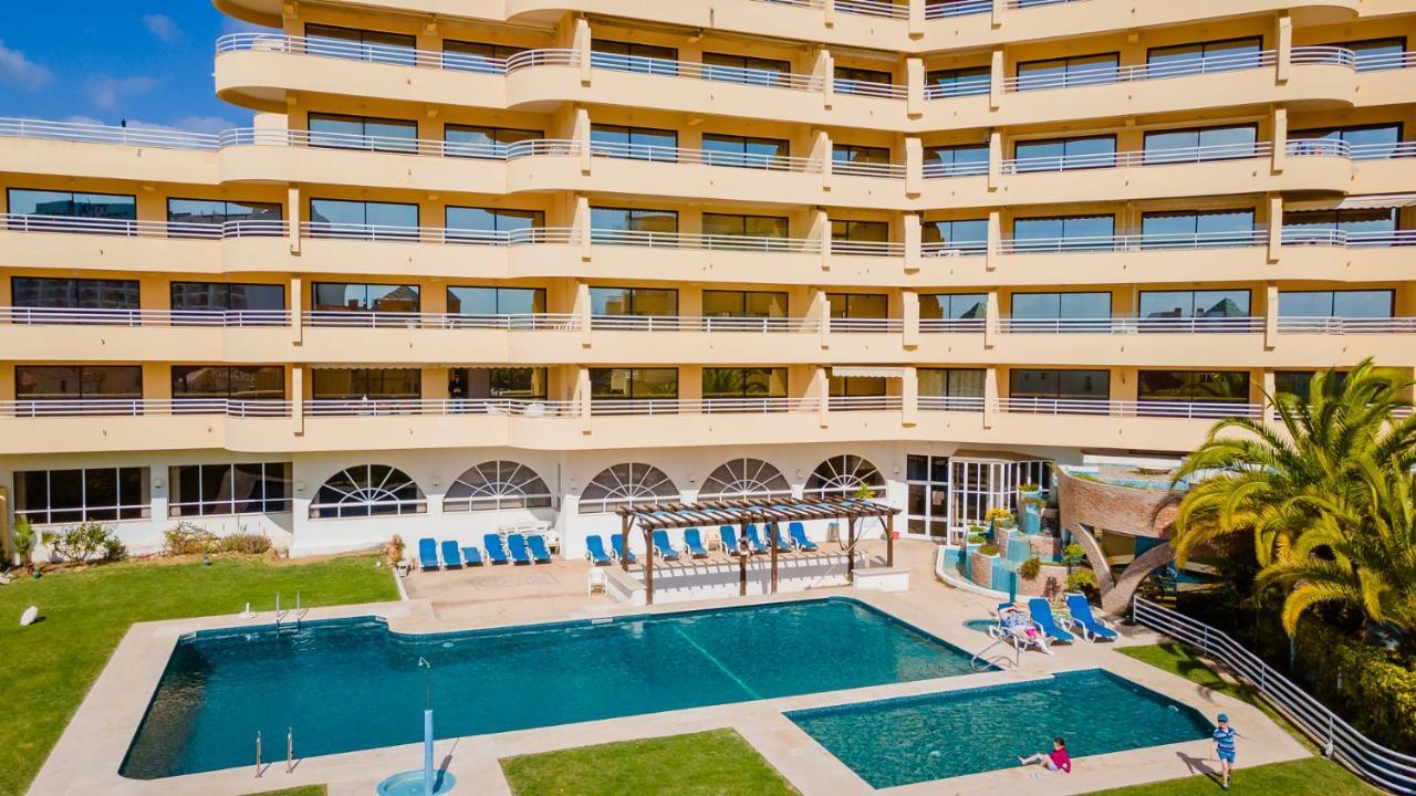 Marina 2Bdr Apartment With Balcony & Pool - 5Min From Beach By Lovelystay كوارتيرا المظهر الخارجي الصورة