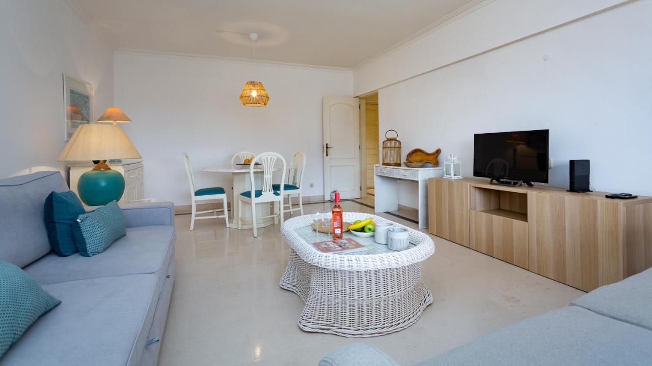 Marina 2Bdr Apartment With Balcony & Pool - 5Min From Beach By Lovelystay كوارتيرا المظهر الخارجي الصورة
