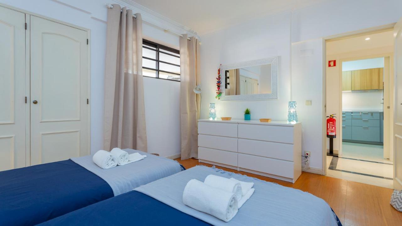 Marina 2Bdr Apartment With Balcony & Pool - 5Min From Beach By Lovelystay كوارتيرا المظهر الخارجي الصورة